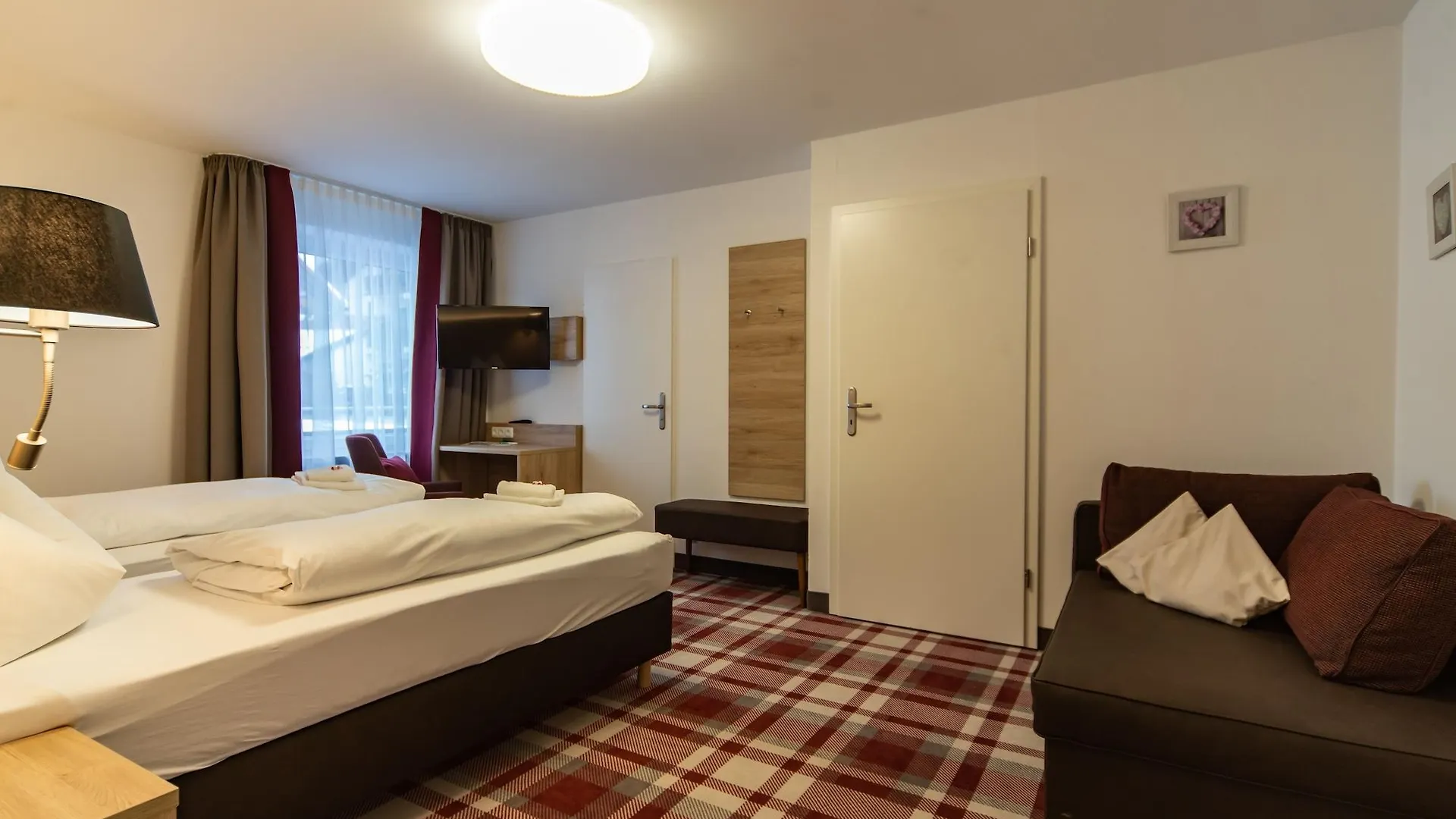 Hotel Weissbraeu Oberhaching